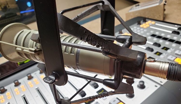 Radio Equipment Pandemic Cleaning 101 - Radio World