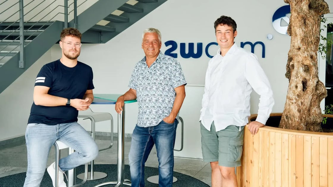 2wcom founder sets sail – Radio World